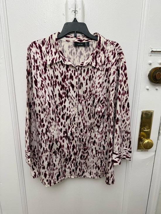 Apt. 9 Tops - Apt. 9 Patterned White & Maroon Button Down Blouse Size 1X Plus